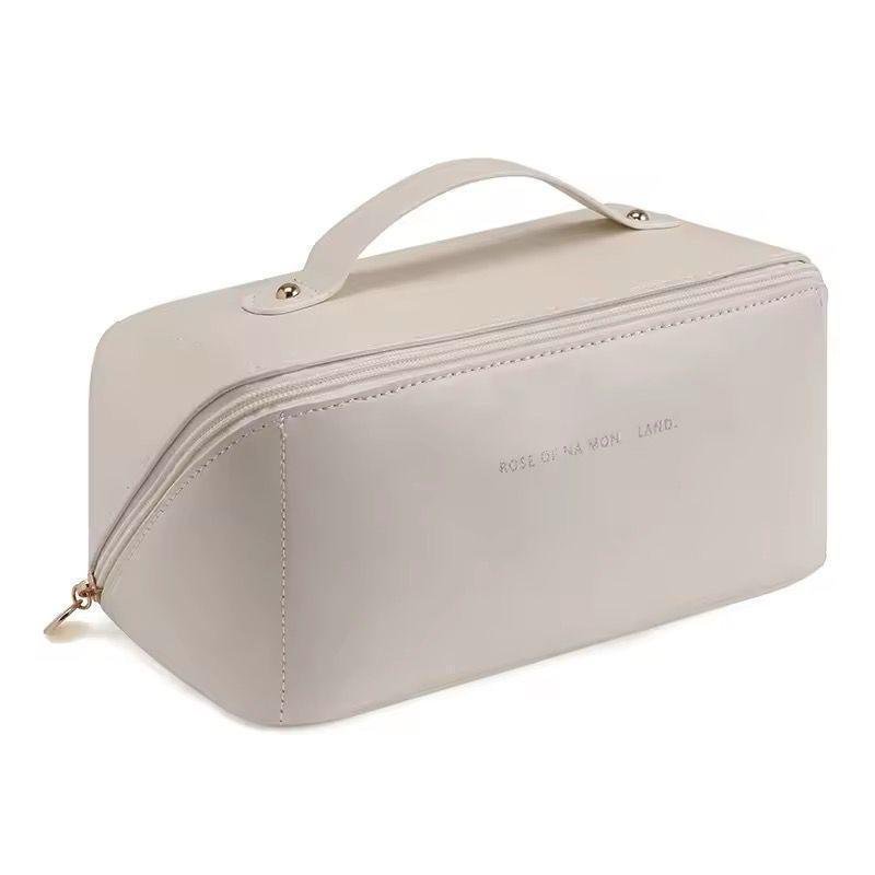 Perfect Makeup Accessory - Fashion Lovers