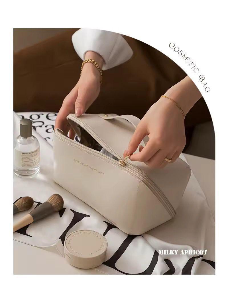 Perfect Makeup Accessory - Fashion Lovers